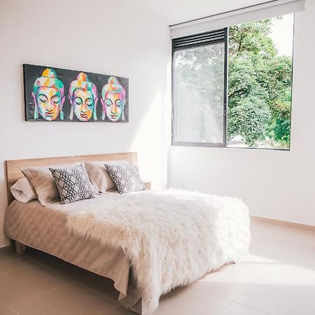 Apartasuites 21 A 佩雷拉 外观 照片