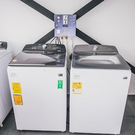 Apartasuites 21 A 佩雷拉 外观 照片