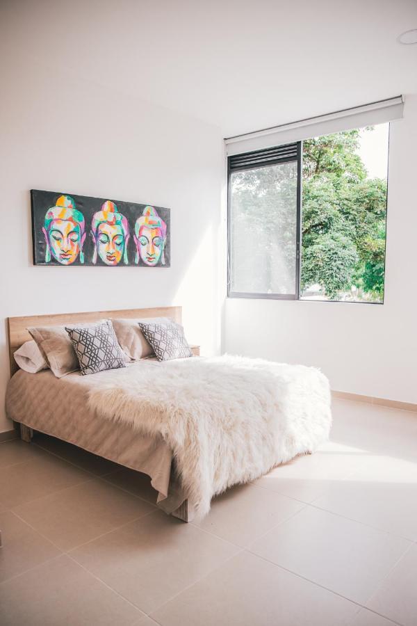 Apartasuites 21 A 佩雷拉 外观 照片