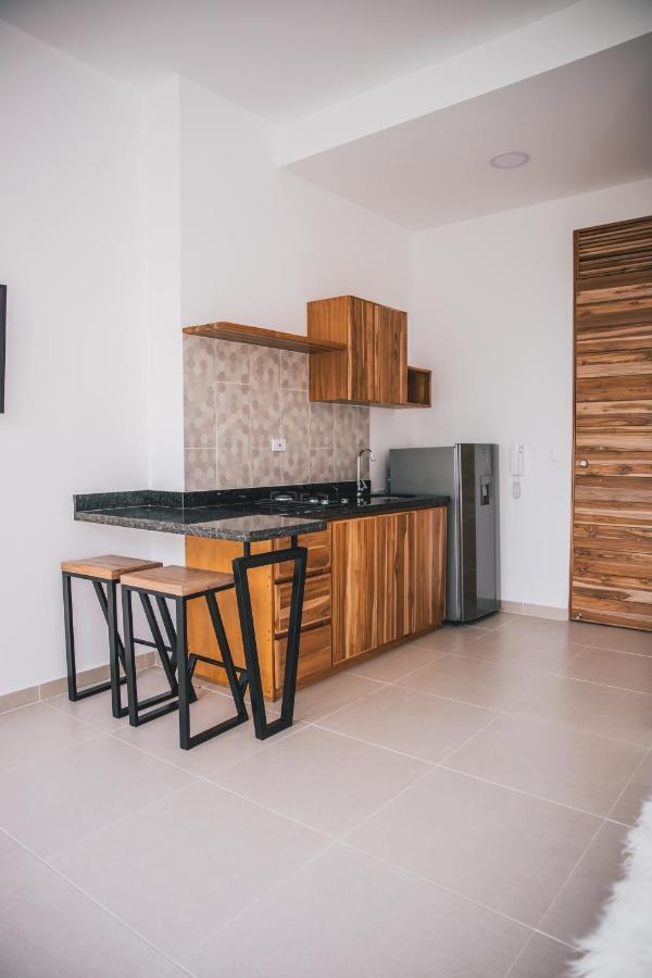 Apartasuites 21 A 佩雷拉 外观 照片