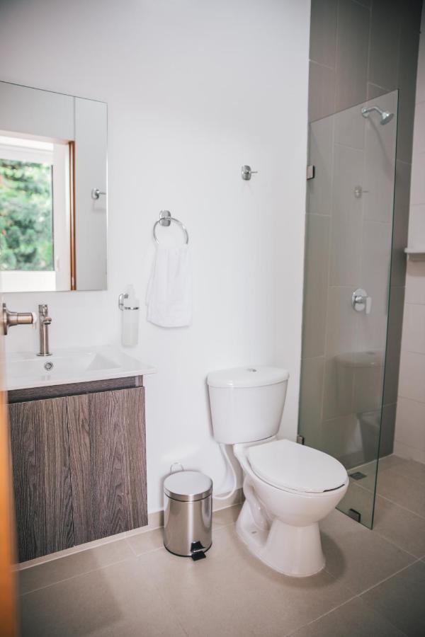 Apartasuites 21 A 佩雷拉 外观 照片